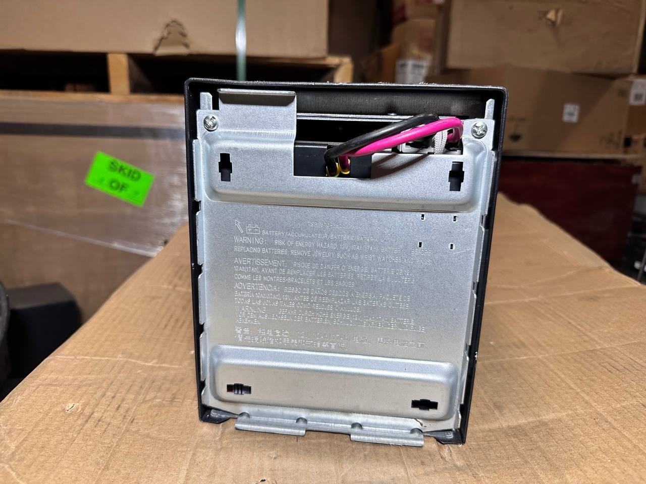 APC SUA24XLBP SMART-UPS XL 24V BATTERY PACK NO FACEPLATE NEW BATTERY INSTALLED