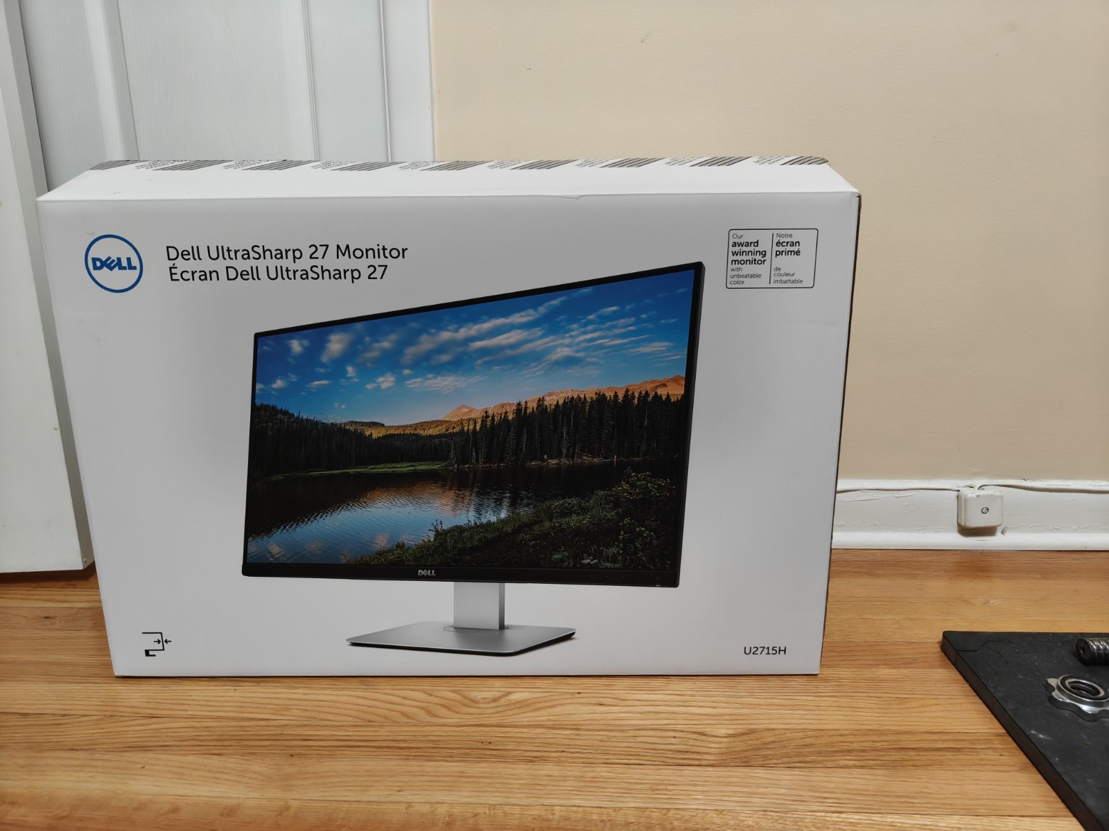 Dell U2715H 27” UltraSharp QHD AH-IPS Monitor 2560x1440