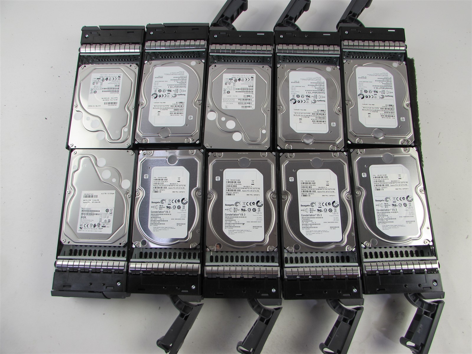 MIX LOT OF (10) 3.5" SAS HARD DISK DRIVES WITH CADDY