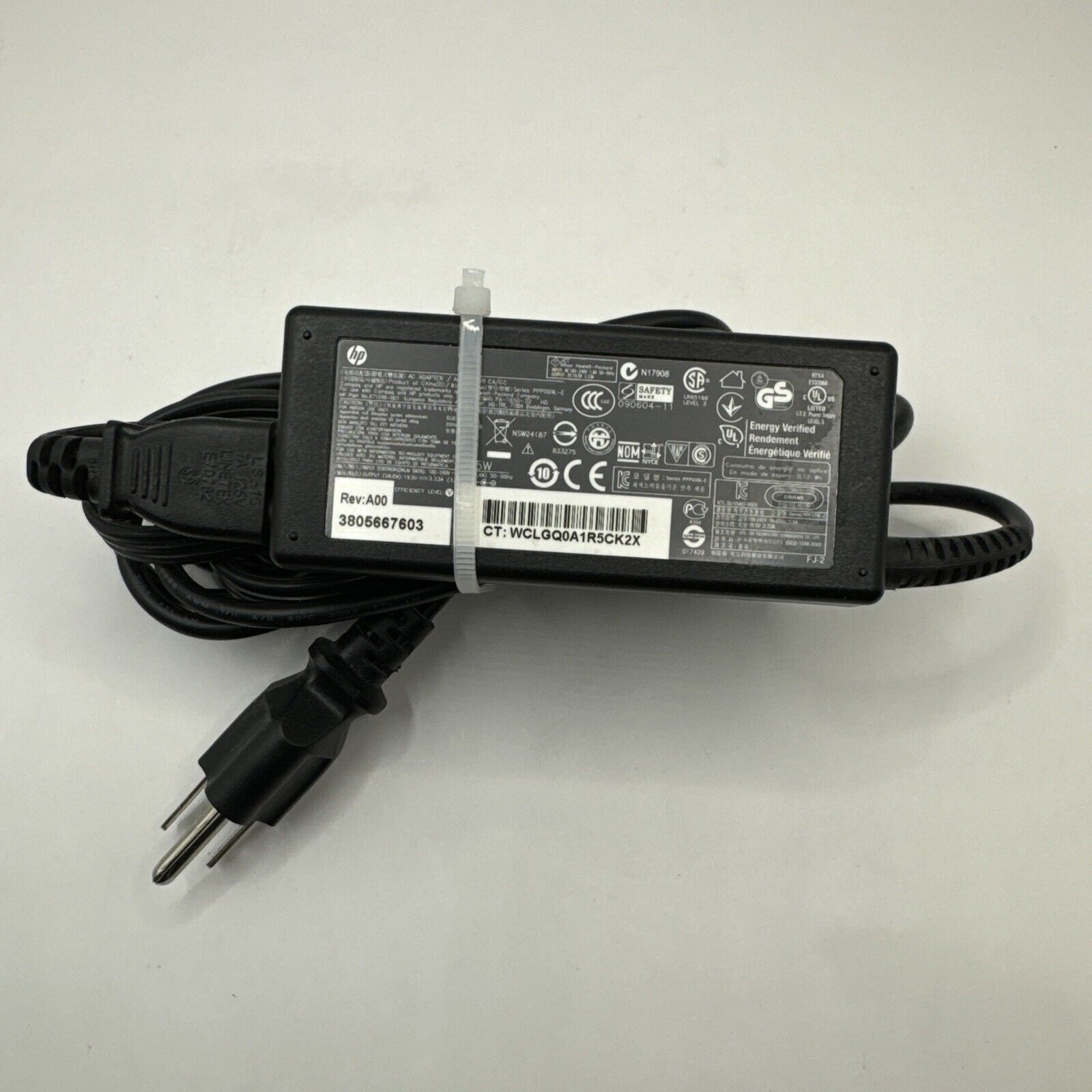 HP 671296-001 19.5V 3.33A 65W Genuine Original AC Power Adapter Charger