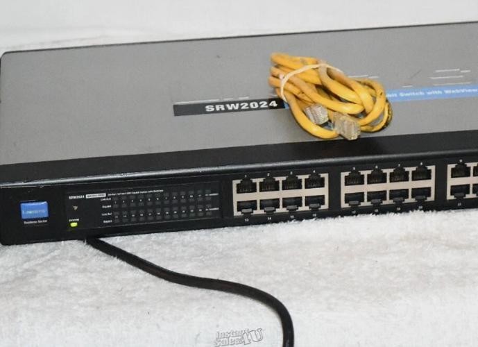 Linksys SRW2024 V1.2 24-Port 10/100/1000 Gigabit Ethernet Switch Webview Cisco