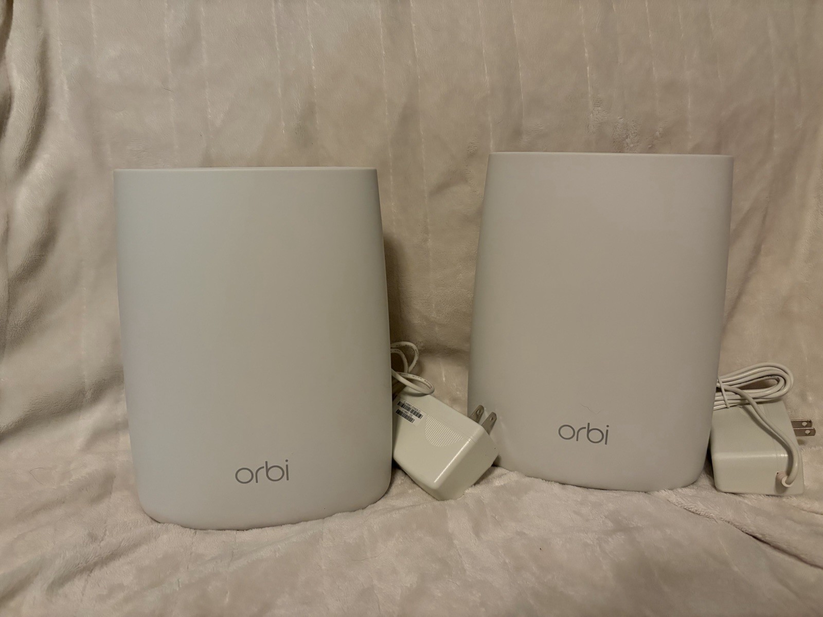 Netgear Orbi Router RBR50 and 1 Satellite RBS50 with Power Cords Tested