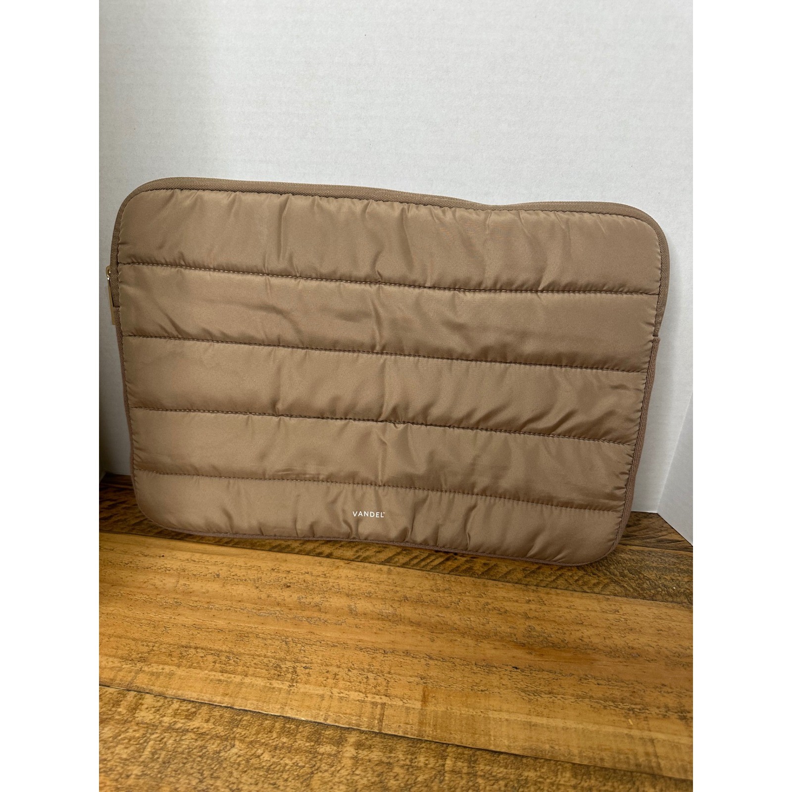 VANDEL Quilted Puffer Laptop Sleeve Case Bag Tan Beige Padded