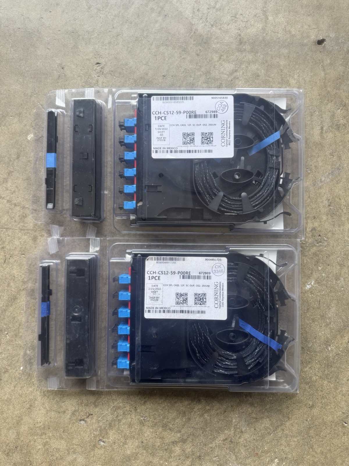 Corning CCH-CS12-59-P00RE Splice Cassette 12F SC OS2 SM With Pigtails Set Of  2