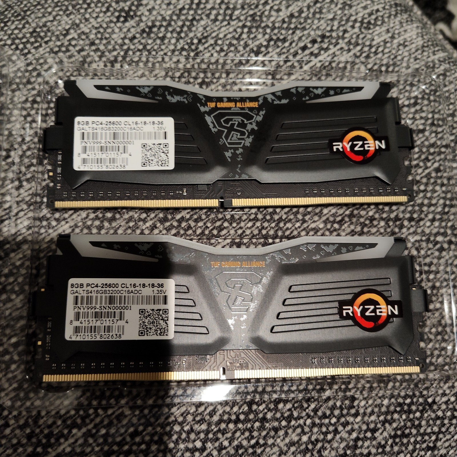 GeIL SUPER LUCE RGB SYNC 16GB (2 x 8GB) DDR4 3200 (PC4 25600) Desktop Memory 