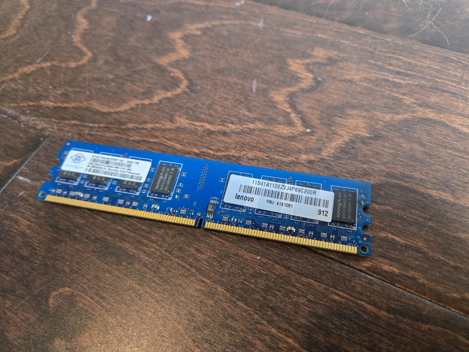 Nanya 2GB PC2-6400U-666-13-E1.800  RAM Module Memory Card NT2GT64U8HD0BY-AD