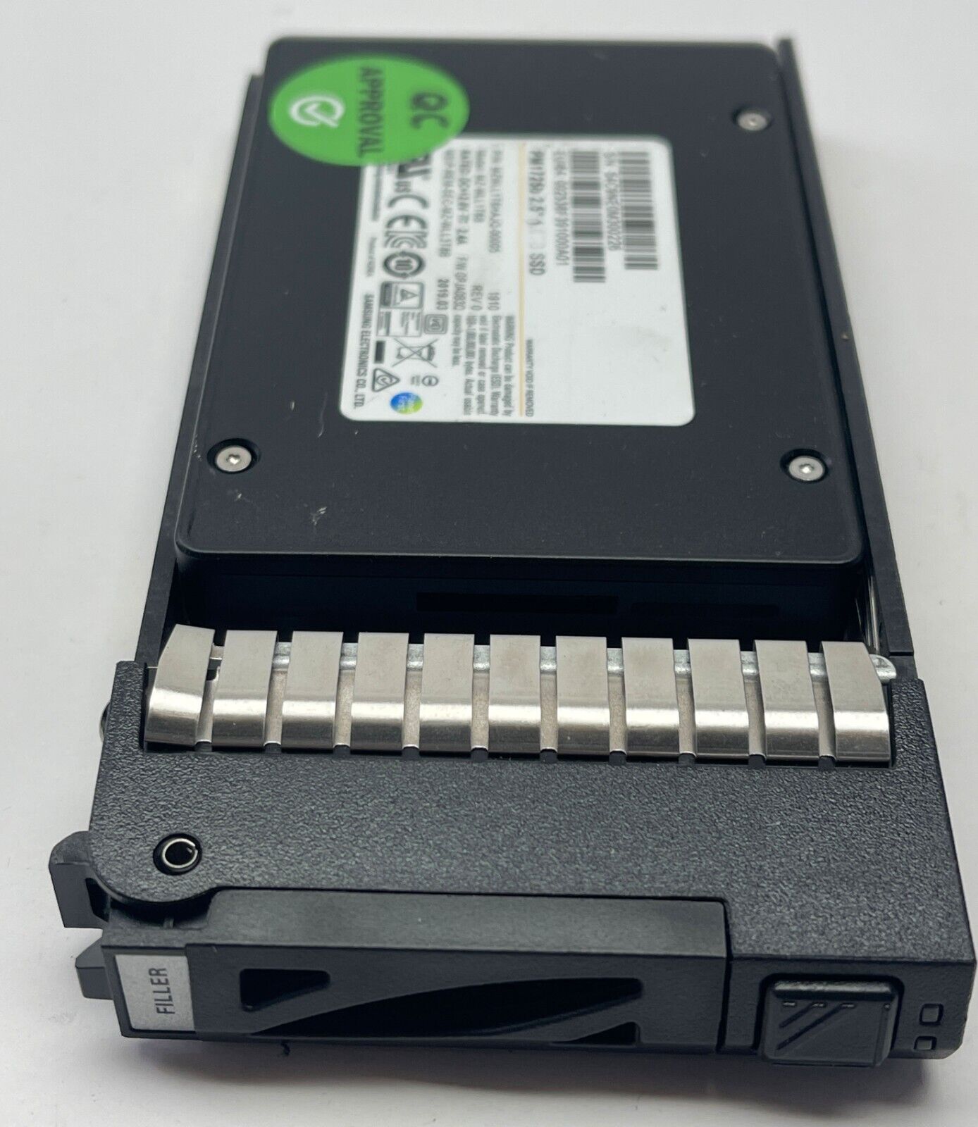 Samsung PM1725a 800GB, Internal SSD, 2.5 inch (MZWLL800HEHP-00003) with Bracket