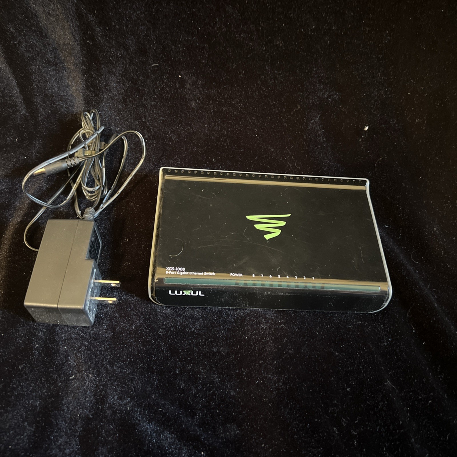 Luxul XGS-1008 Gigabit Switch