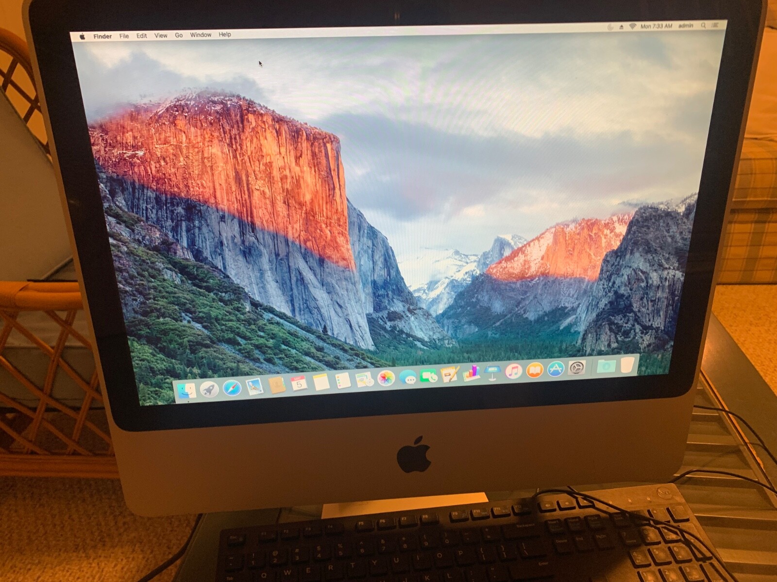 Apple iMac 20” 08 aluminum,intel core 2 duo, 2.4ghz ,