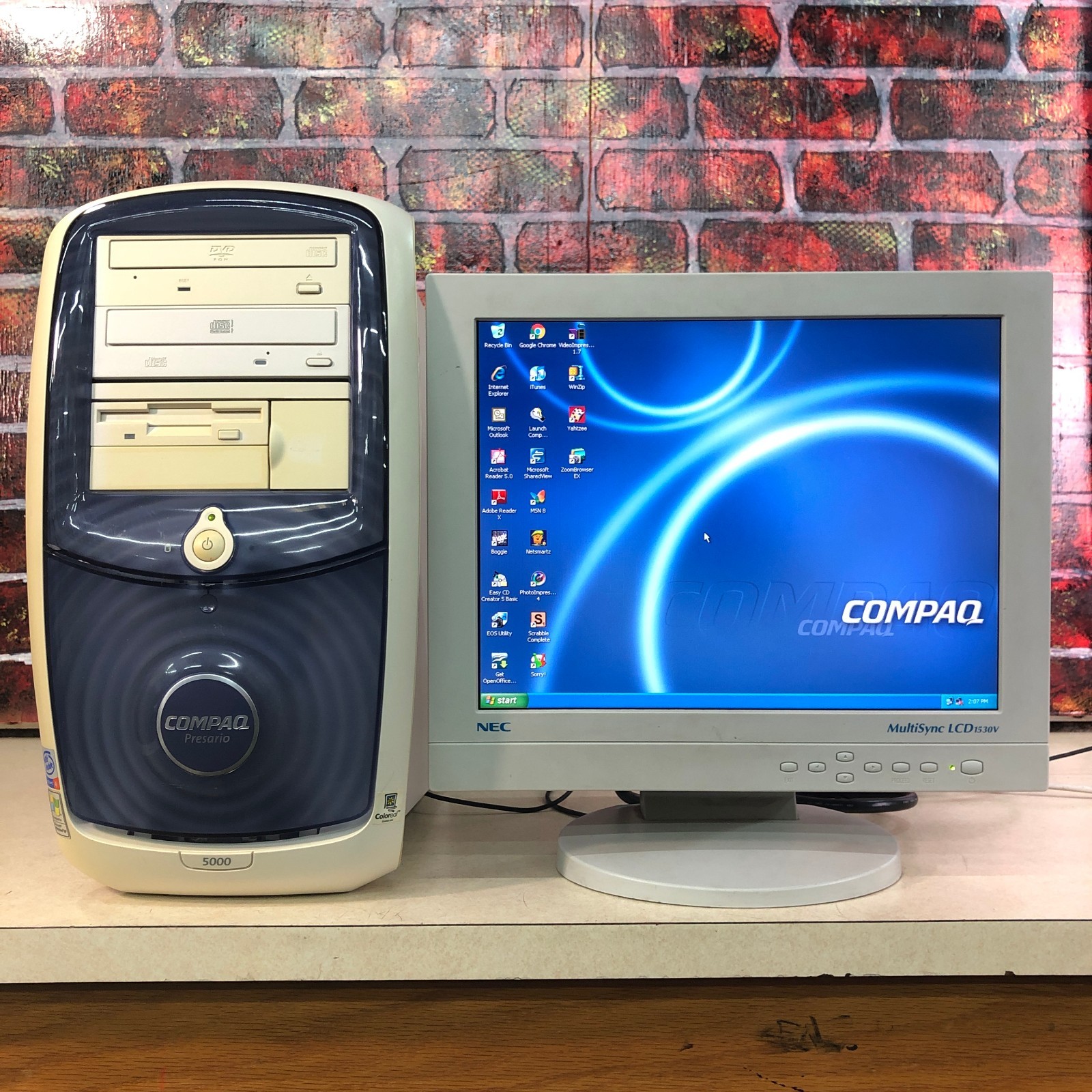 Compaq Presario 5000 PC Retro Gaming Pentium 4 1.80GHz 512MB RAM (Windows XP)
