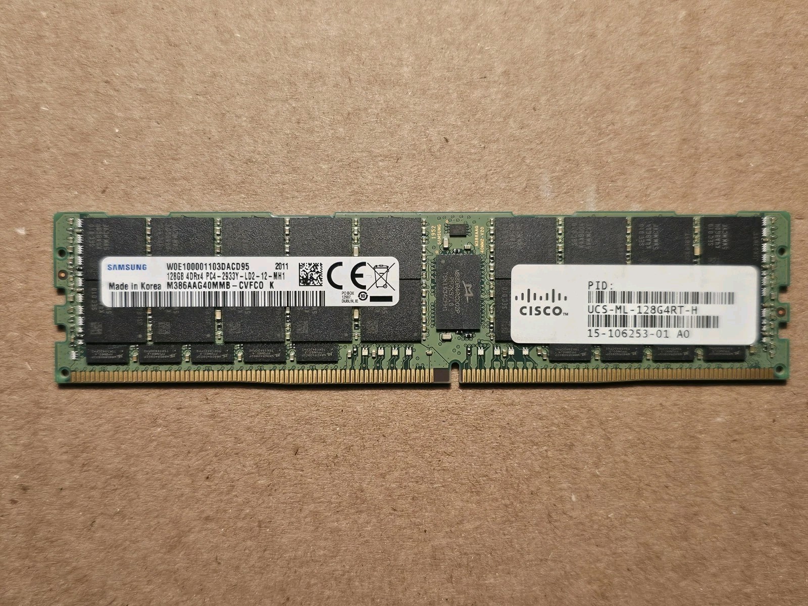 SAMSUNG 128GB 4DRX4 PC4-2933Y-LD2-12-MH1 M386AAG40MMB-CVFCO K SERVER RAM