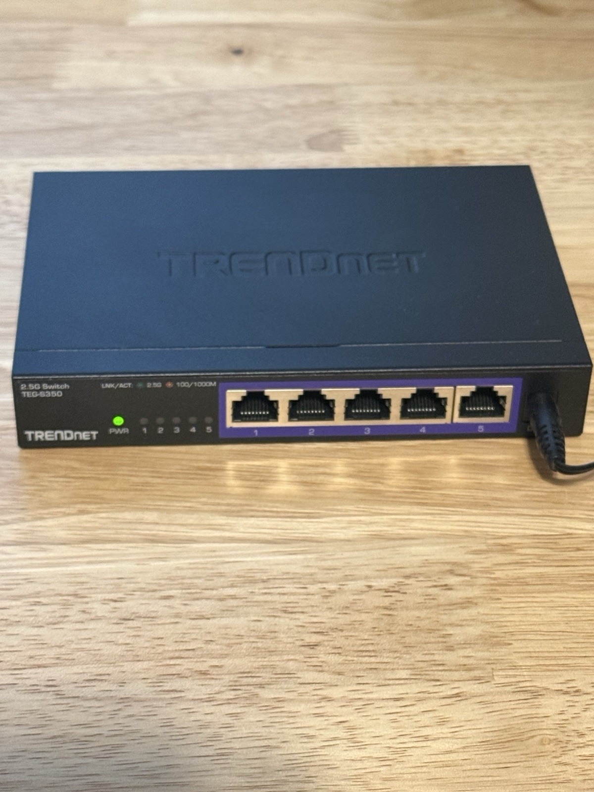 TRENDnet TEG-S350 5-Port Unmanaged 2.5 Gigabit Ethernet Switch RJ-45