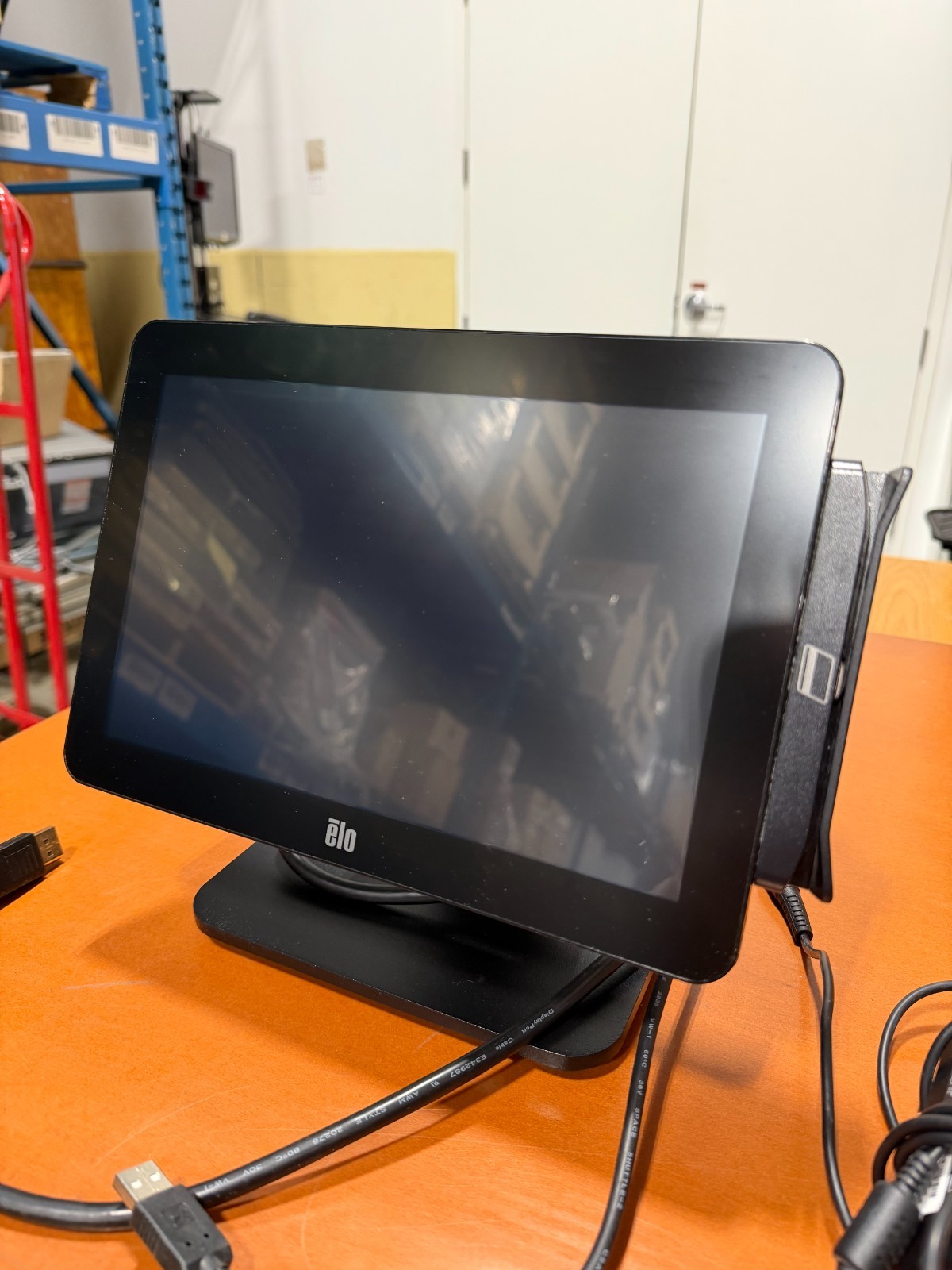Elo touchscreen monitor 10" Used like new