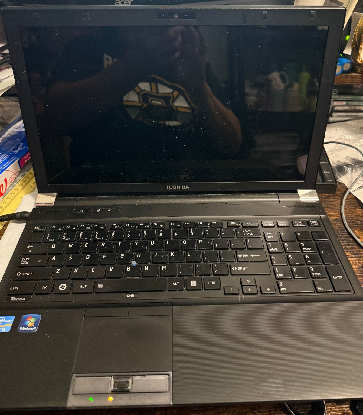 Toshiba Tecra R850-S8513 Intel i3-2350M 2.3GHz 8 GB pert/repair, read 