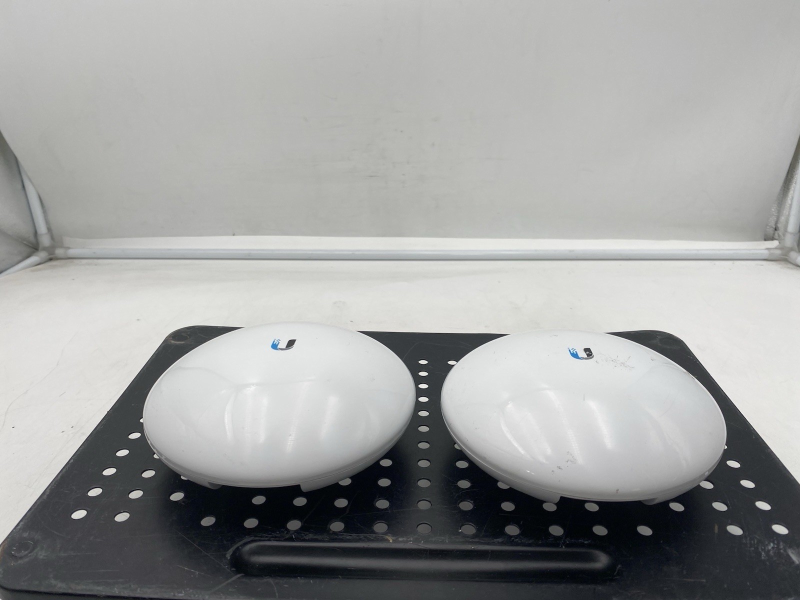 Lot of 2 Ubiquiti Networks NanoBeam ac NBE-5AC-16