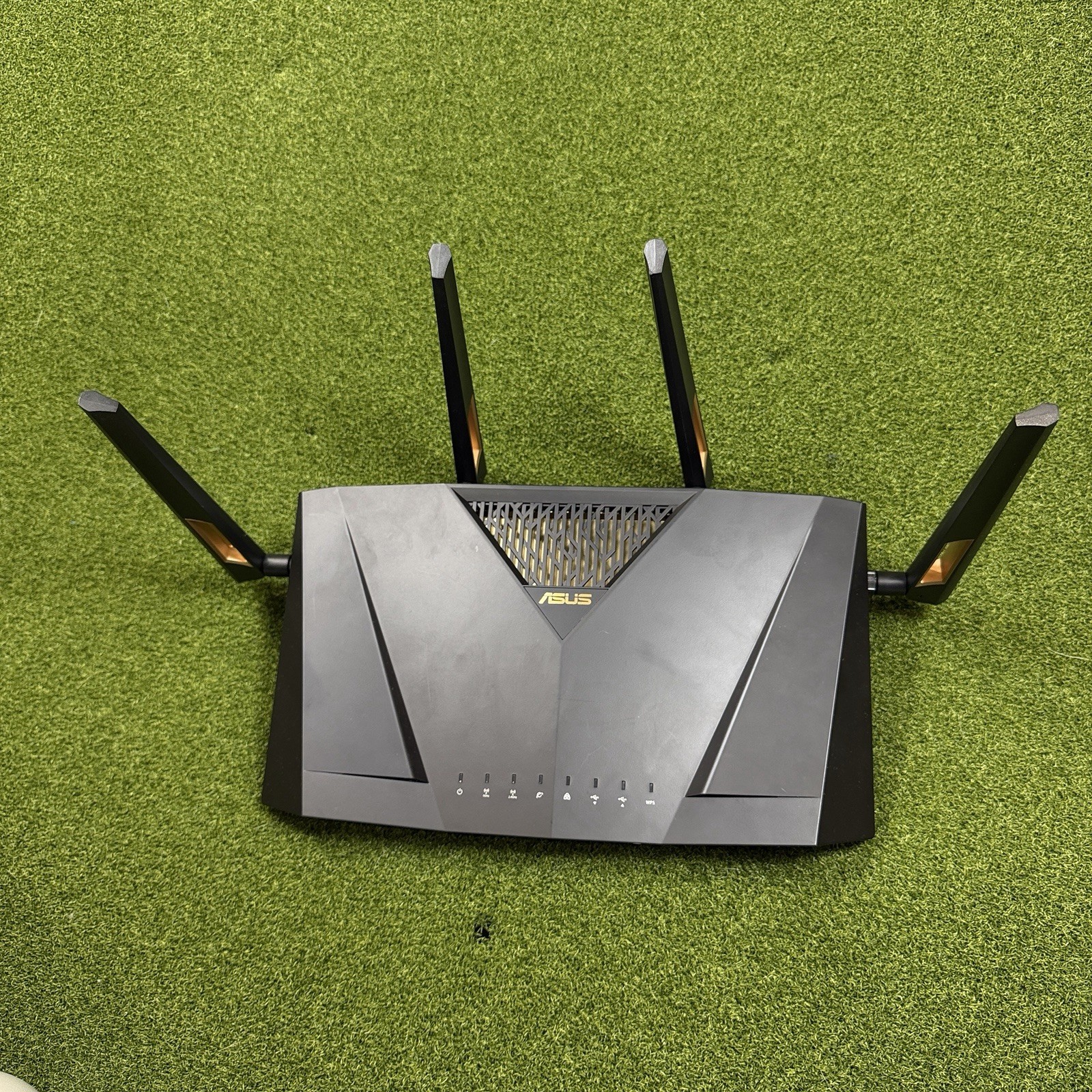 ASUS RT-AX88U WIRELESS-AX6000 DUAL BAND GIGABIT ROUTER *UNIT ONLY NO POWER CORD*