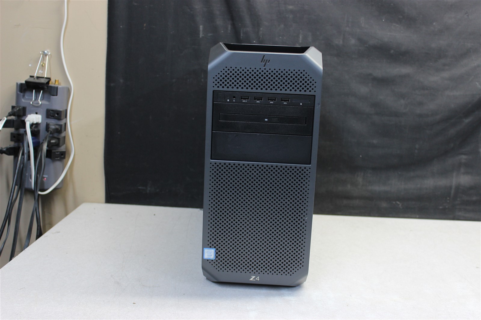 HP Z4 G4 Workstation 3.6GHz Xeon W-2123, 32GB DDR4 RAM, 512GB NVMe, 2TB HDD