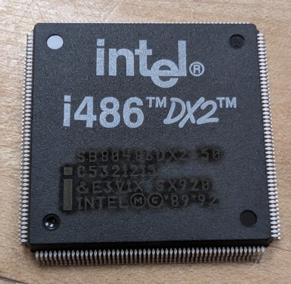 Intel i486 DX2-50 SQFP 3.3V SB80486DX2SC-50 Embedded CPU 1997 NOS
