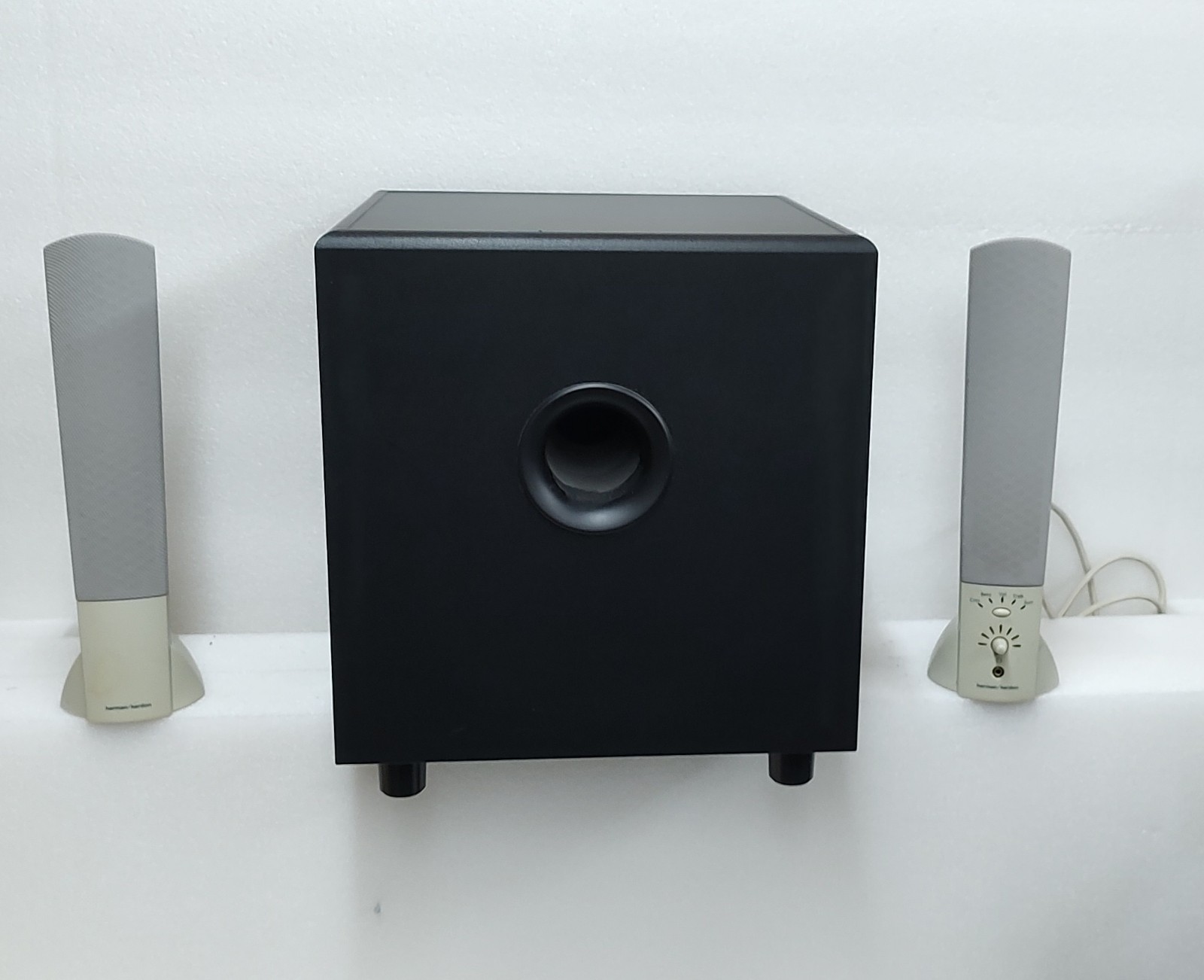 Harman Kardon H/K595 Active Powered System 2-Way Speakers 1 Subwoofer Untested 
