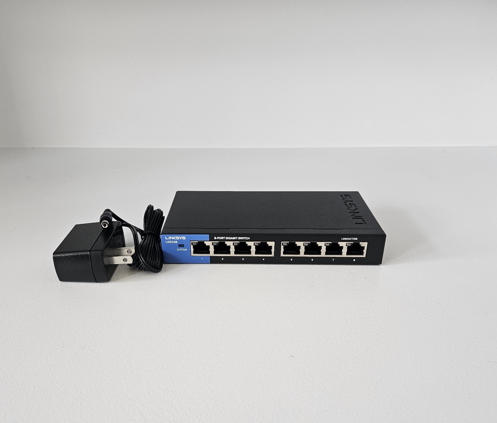 Linksys 8-Port Gigabit Desktop Switch LGS108V2 - New, No Box, 1000 Mbps