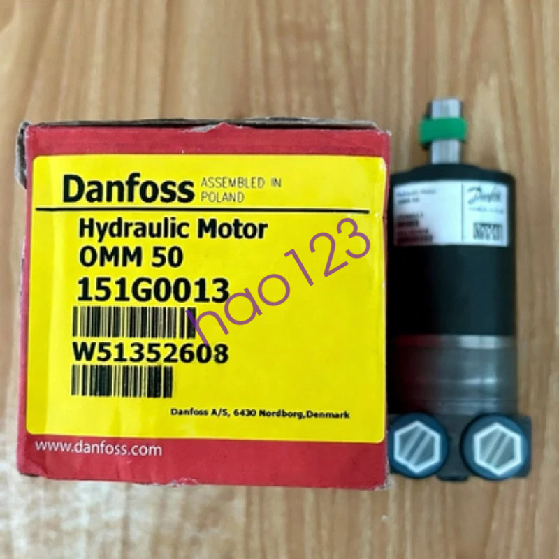 DANFOSS OMM50 151G0013 Hydraulic Motor Brand NEW DHL/FedEx