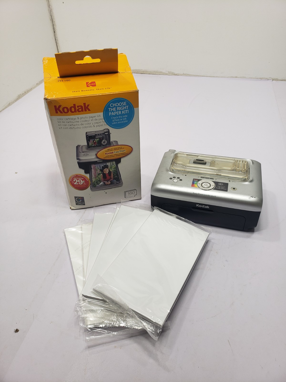 Kodak PH-160 Color Cartridge & Photo Paper Kit Image Link 4x6 Borderless Photos