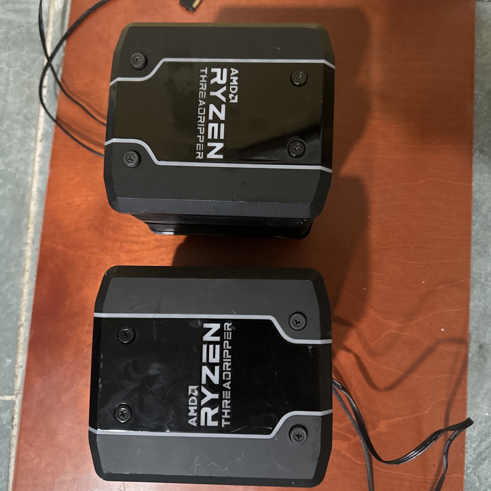 Lot of 2 AMD Ryzen Threadripper