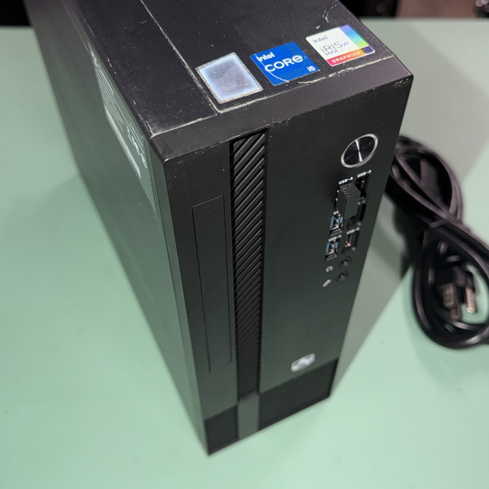 Gateway Desktop GWDC5H27Q58-BK i5-12600h 16GB 512GB SSD