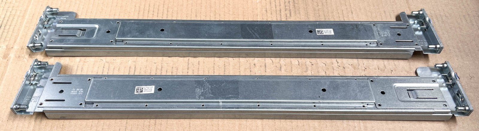 Dell 0JRJ9P 07WJ8N PowerVault MD1200 MD1220 MD3200 MD3600 Outer Rails Only
