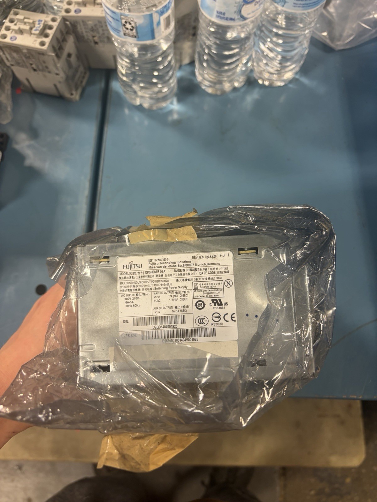 NEW NO BOX Fujitsu DPS-300AB-56A  16Pin Netzteil 300W