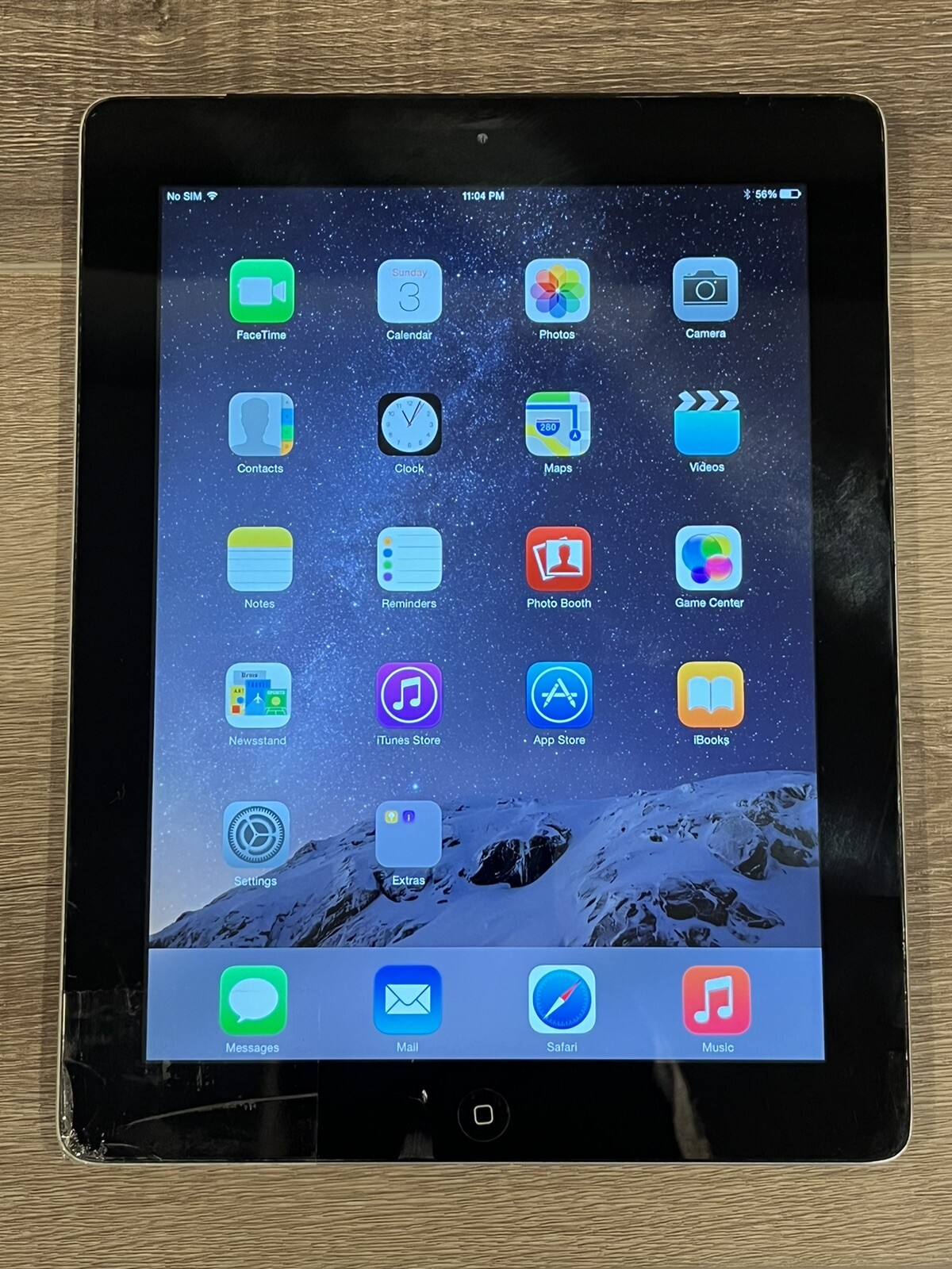 Apple iPad 3 16GB WiFi + 3G Verizon Cellular Tablet A1403 (MC733LL/A) *CRACKED*