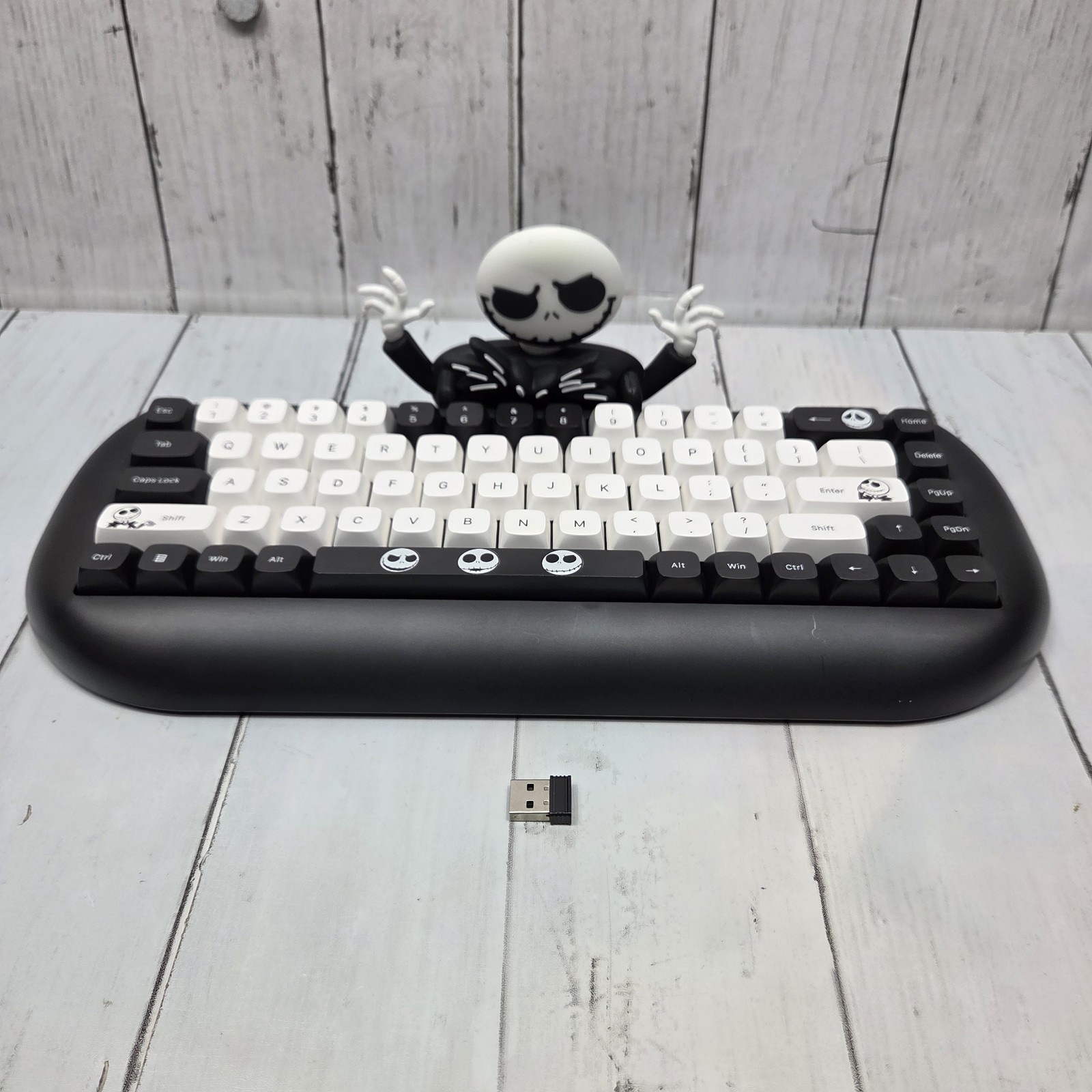 Disney The Nightmare Before Christmas Wireless Mechanical Keyboard Black White 