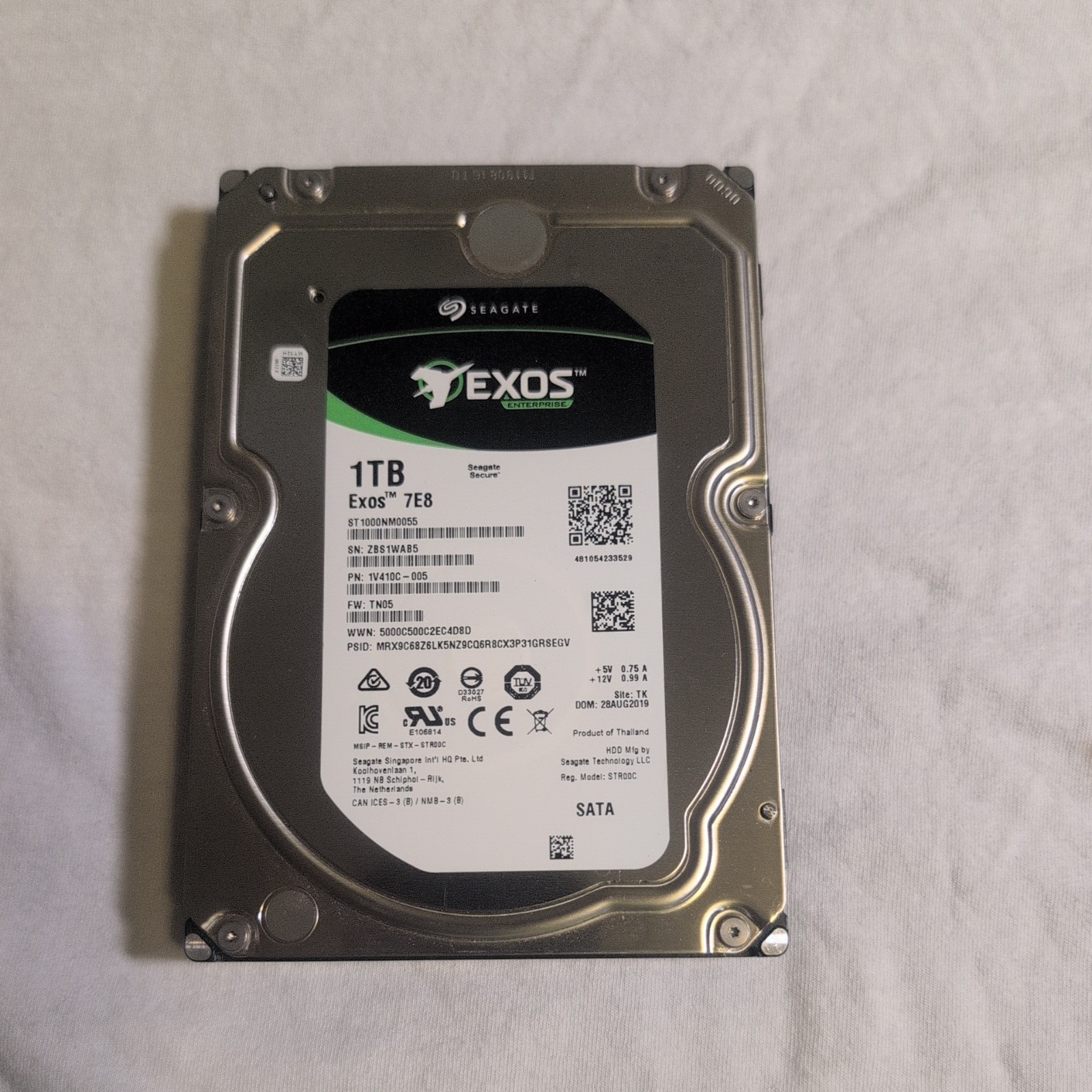 Seagate Exos 7E8 ST1000NM000A 1TB 3.5'' SATA 6 Gb/s 256MB 7200RPM Hard Drive