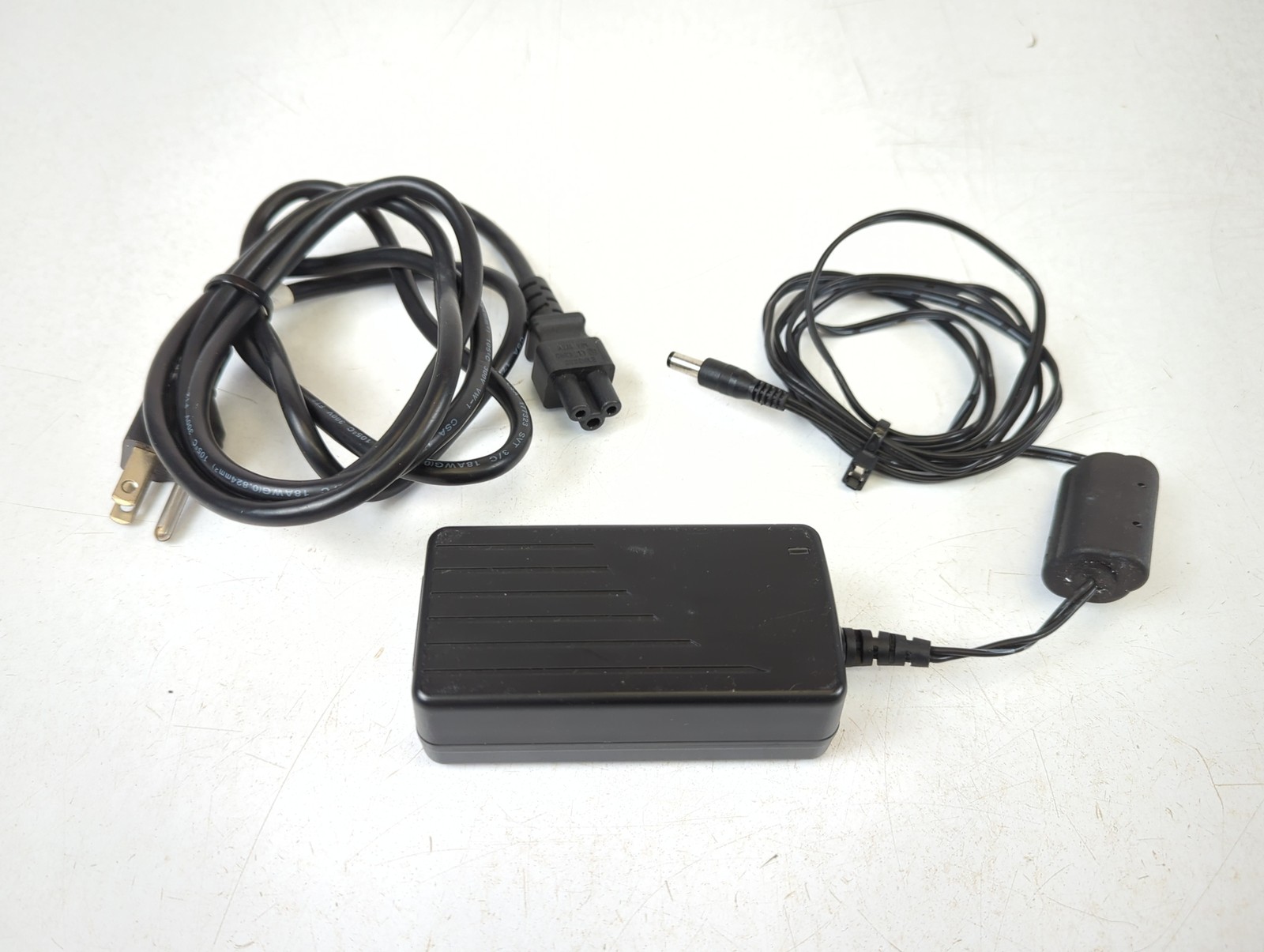 CUI INC ETS240100UTC-P5P-SZ Genuine OEM 24V AC/DC Desktop Adapter Power Supply