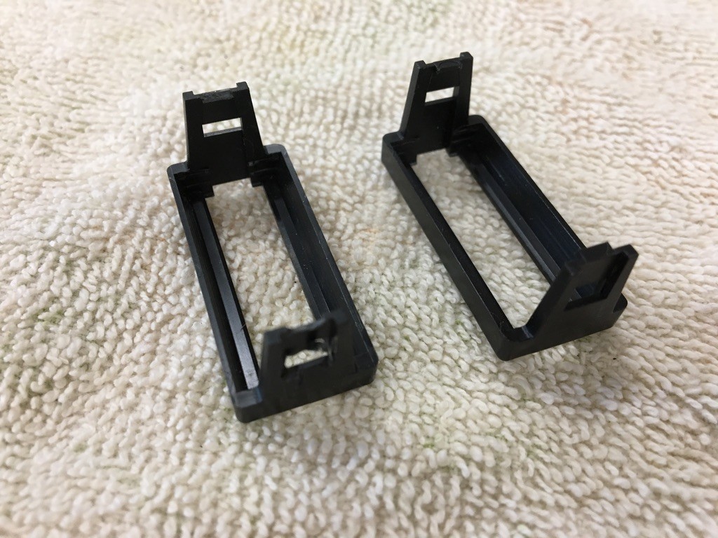 Lot of 2 : Apple Mac LC Plus SE IIcx IIci Quadra G3 PRAM Battery Cover 520-0344