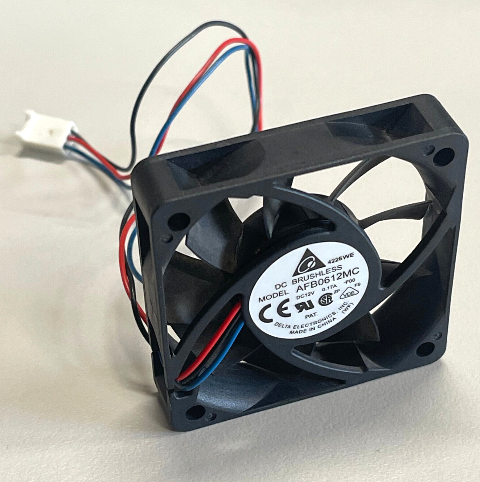 Genuine Delta DC12V 0.17A 60mm 3-Pin 12V 3600RPM Brushless Cooling Fan AFB0612MC