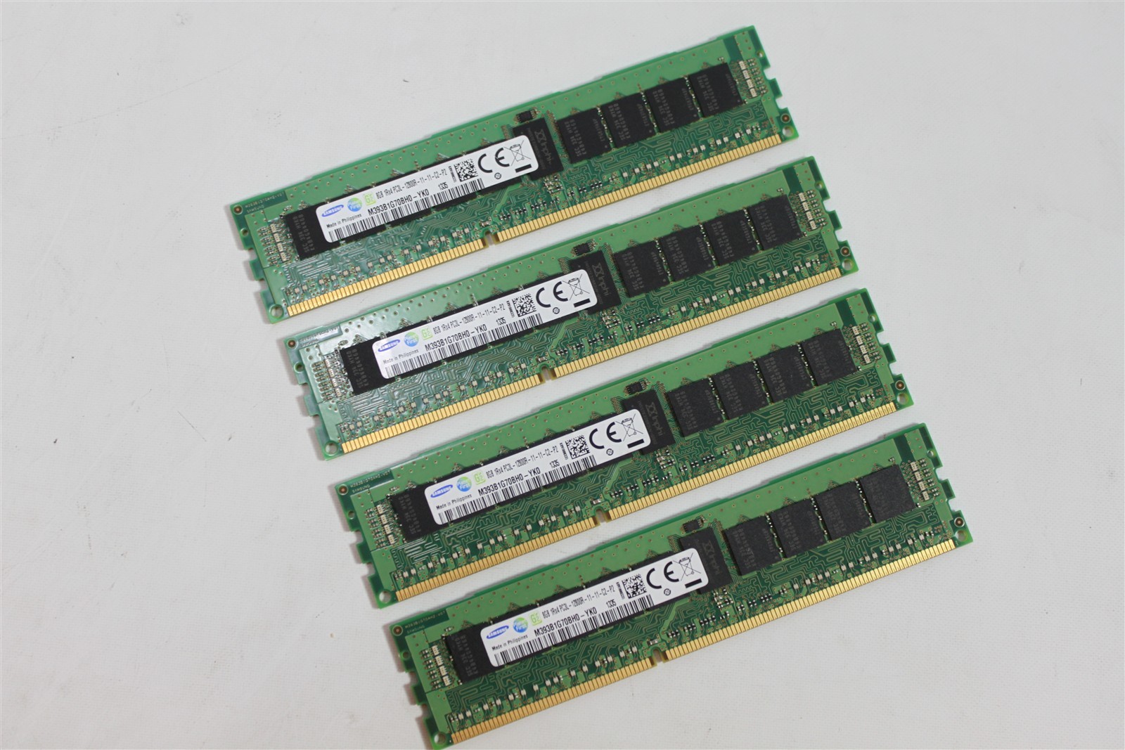 LOT OF 4 8GB SAMSUNG M393B1G70BH0-YK0 1600Mhz DDR3 Ram Memory