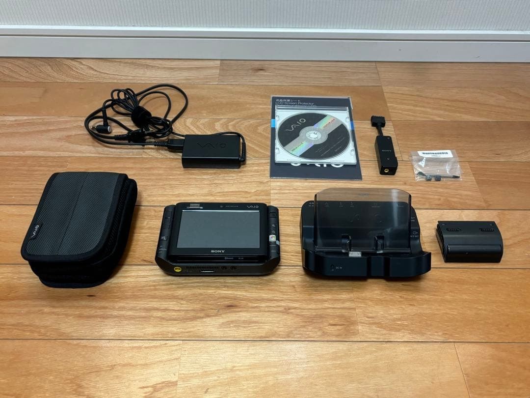 Sony Direct Exclusive Model VAIO VGN-UX90S Windows  model Full Accessory Bundle