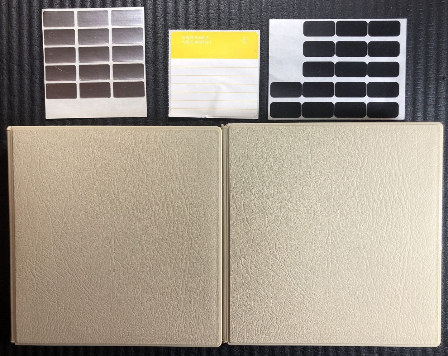 Vintage Versa-Pak 5.25" Disk Portable Library Case Floppy Box Lot Of 2 Beige Pla
