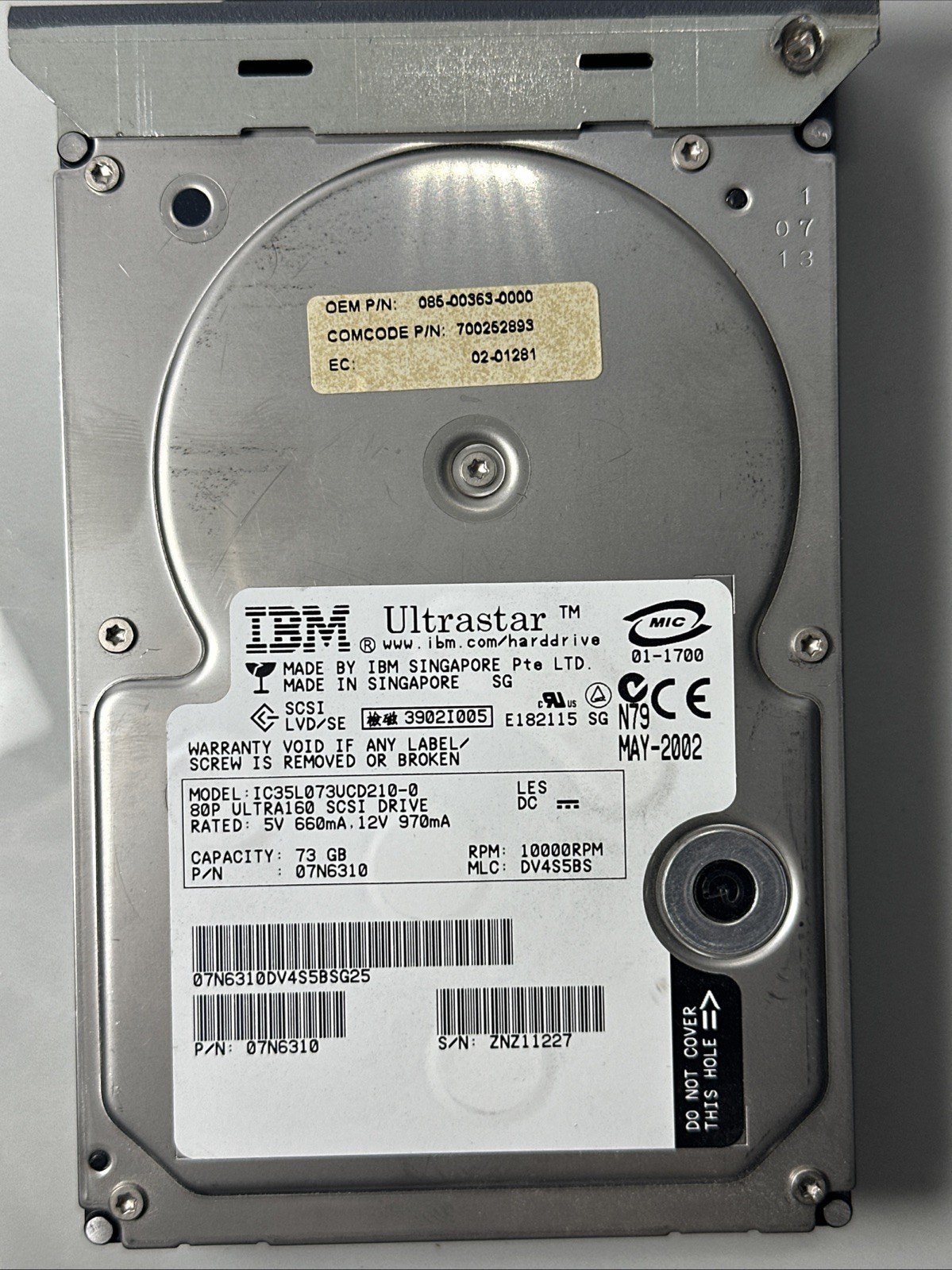 IBM Ultrastar 73GB 10K RPM Ultra160 SCSI 3.5" Hard Drive IC35L073UCD210-0