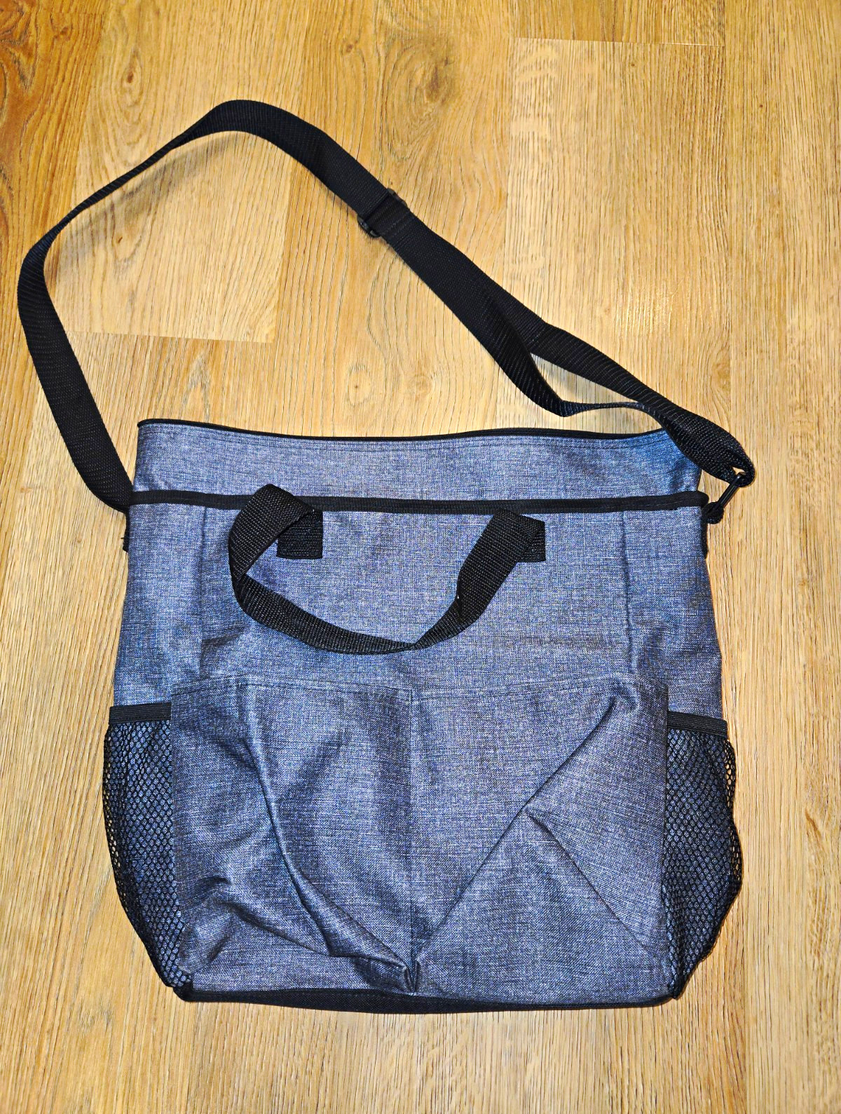 Thirty-One Crossbody Organizing Tote Gray Crosshatch