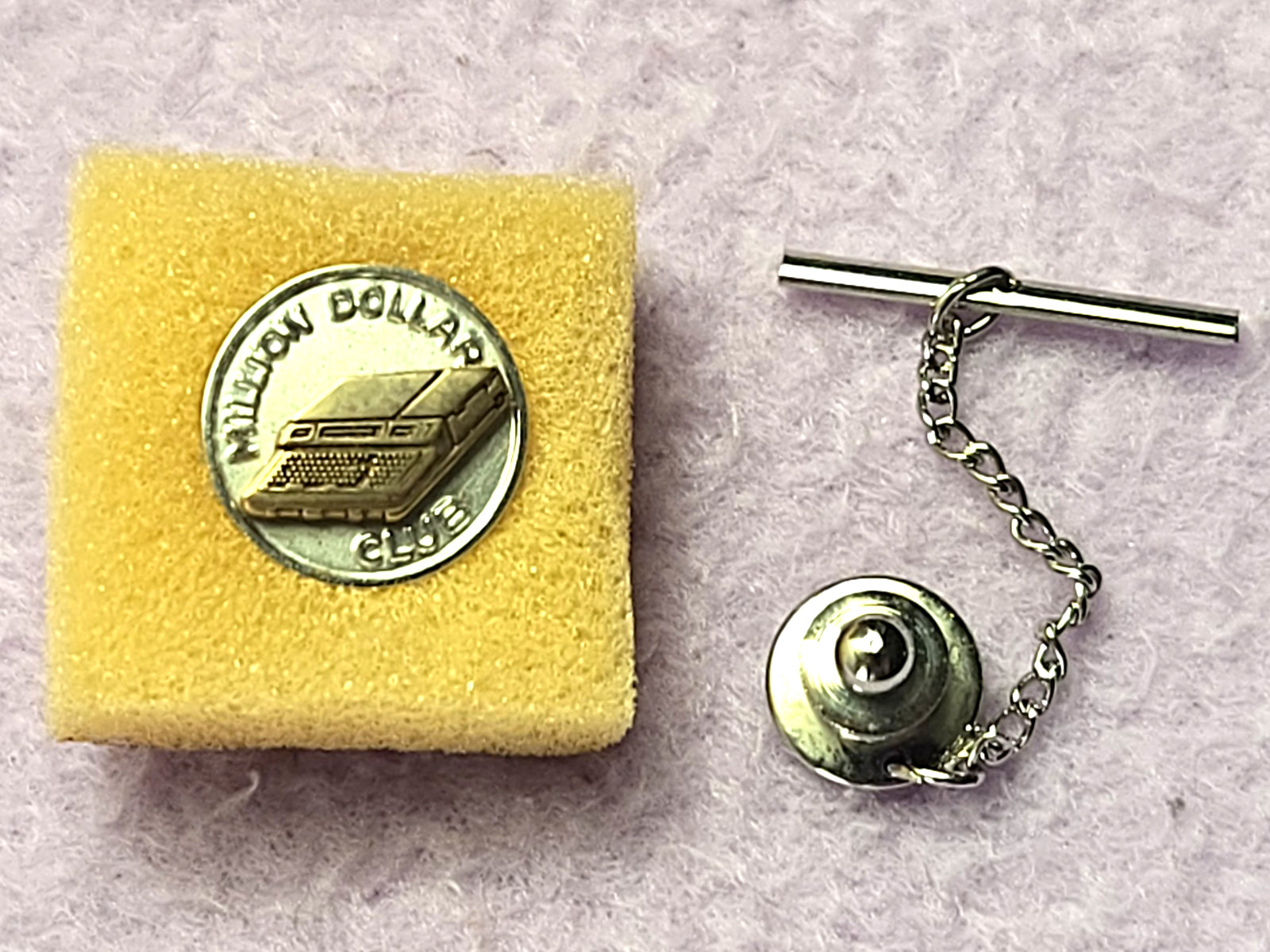 VTG HP HEWLETT PACKARD Million Dollar Club Tie Hat Lapel Pin Gold Tone & Silver