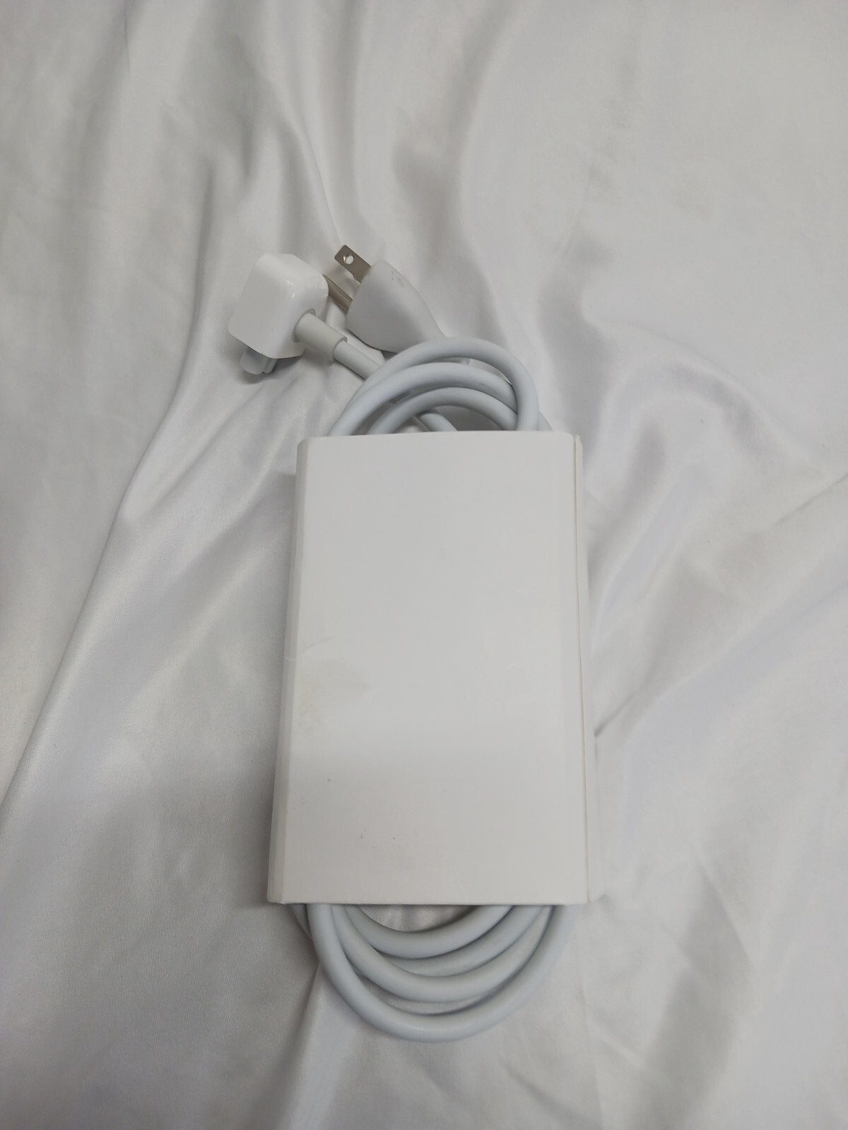 Apple OEM Mag Safe Power Adaptor Cord A1 2.5A 125V Cord Only