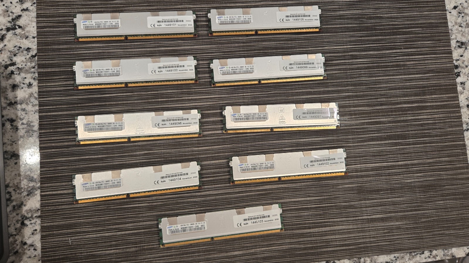 36GB 9X4GB Memory Module Samsung M393B5170EH1-CH9 PC3L-10600R 16GB DDR SDRAM 