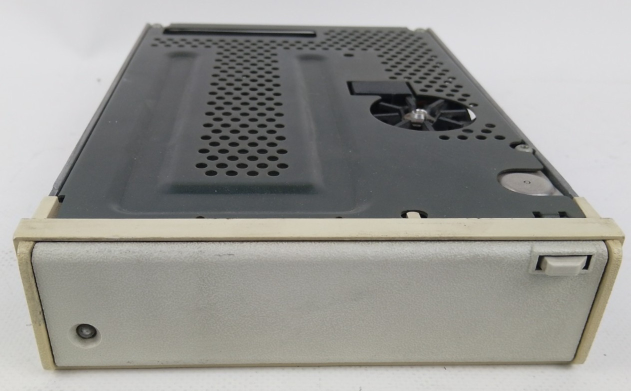 TANDBERG DATE TDC 3660 SCSI READER VINTAGE CASSETTE TAPES 5.25
