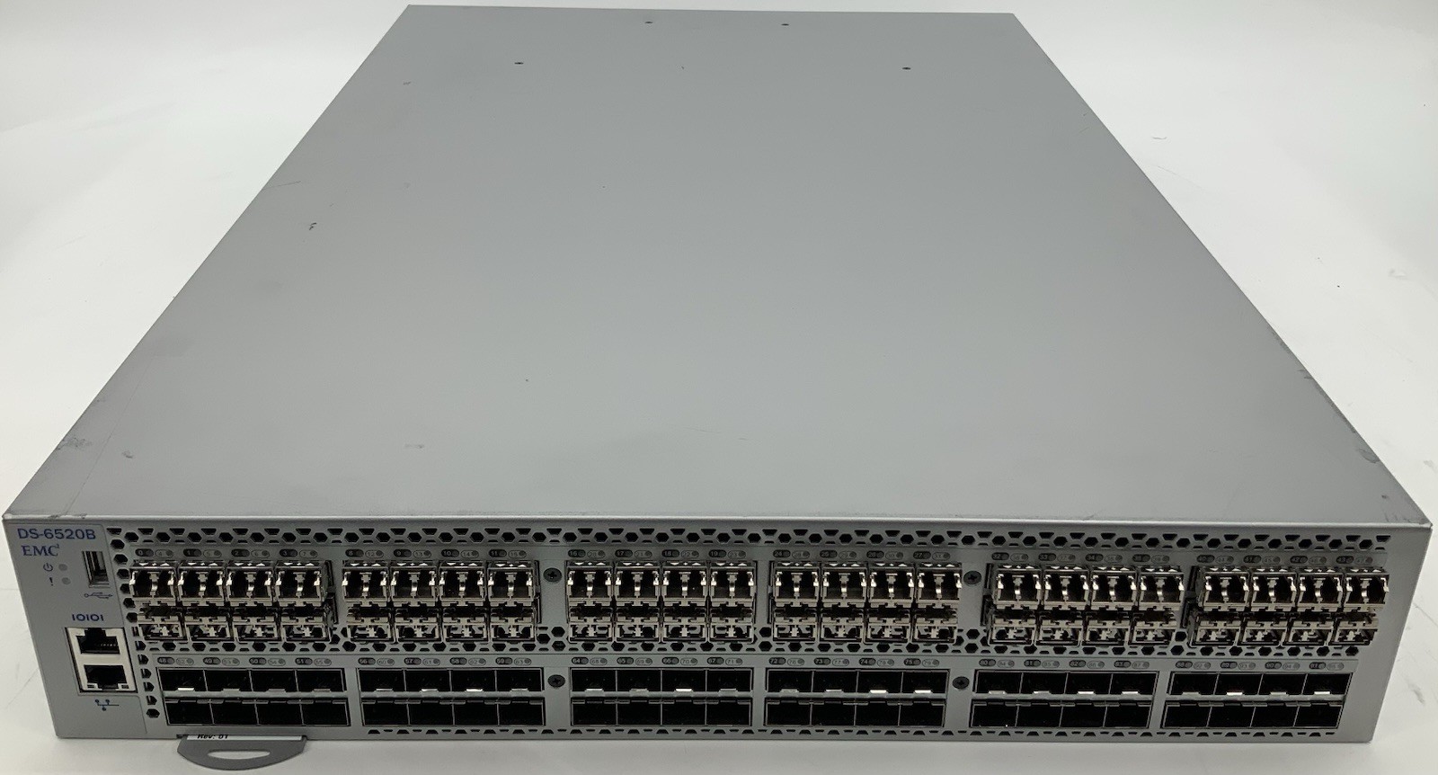 Brocade DS-6520B 96-Port SFP Network Switch w/ 48x Transceiver | 100-652-862-00