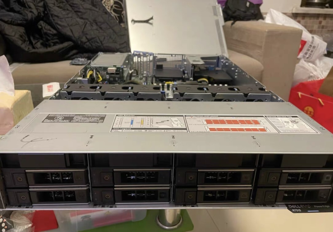 Dell PowerEdge R7515 2U Server + AMD EPYC 7402P CPU + H730P Mini RAID Card