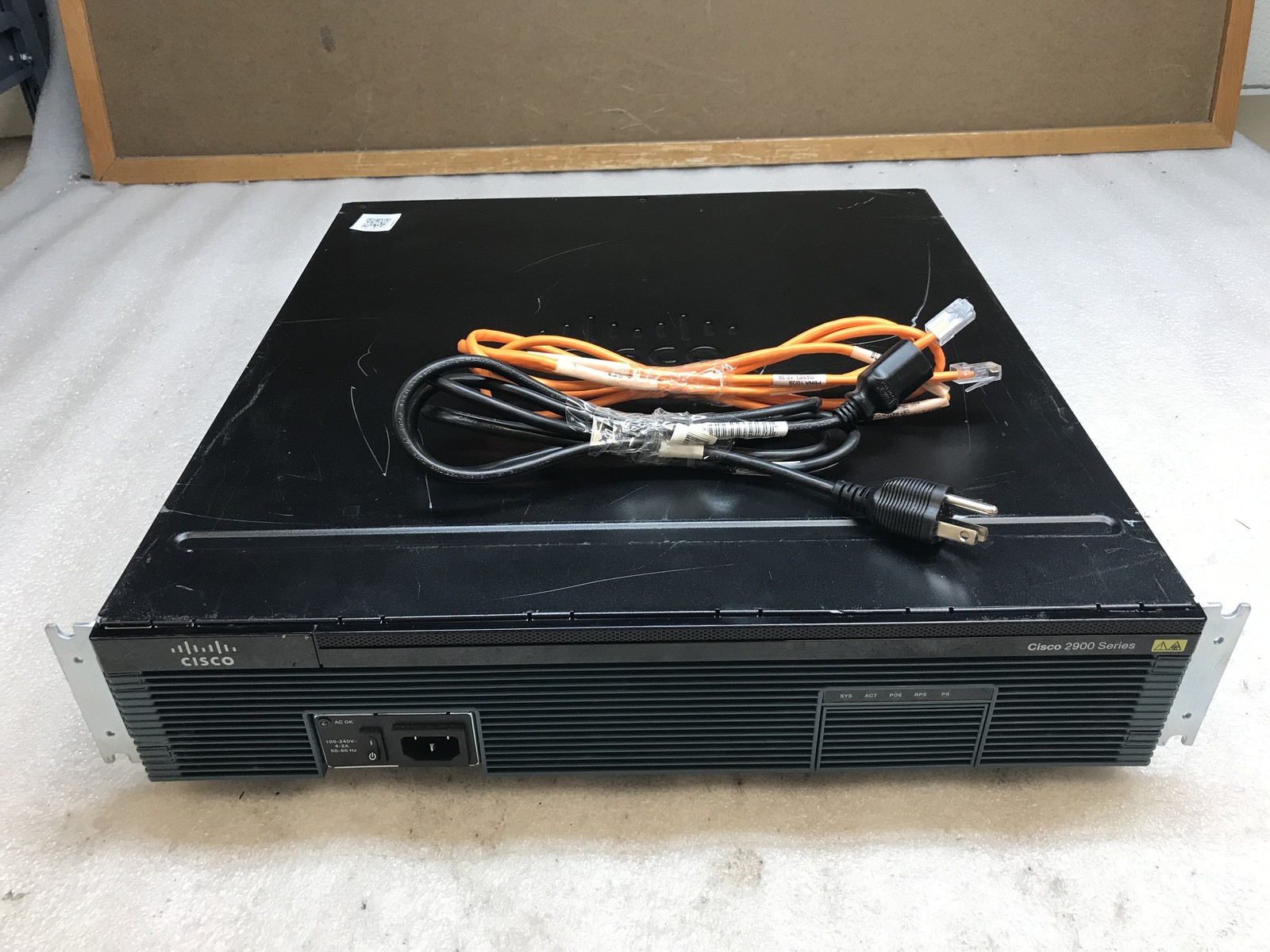 Cisco CISCO2951/K9 w/ EHWIC-D-8ESG Router - Tested / Factory Reset