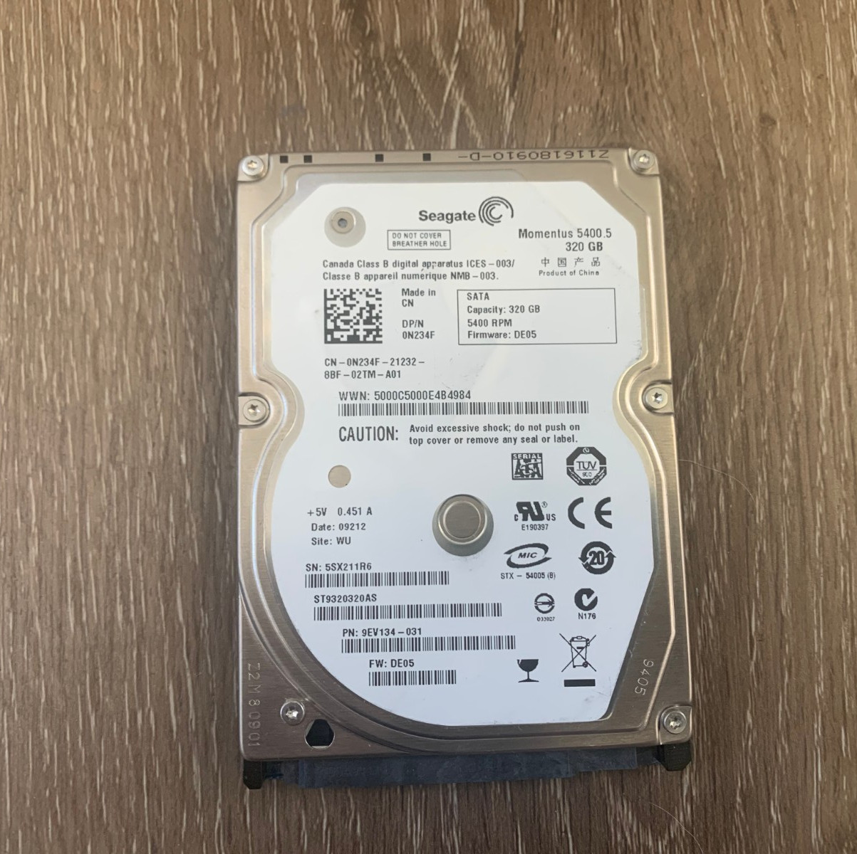Seagate Momentus 5400.5 ST9320320AS 320GB 2.5 5400RPM SATA Hard Drive 9EV134-031
