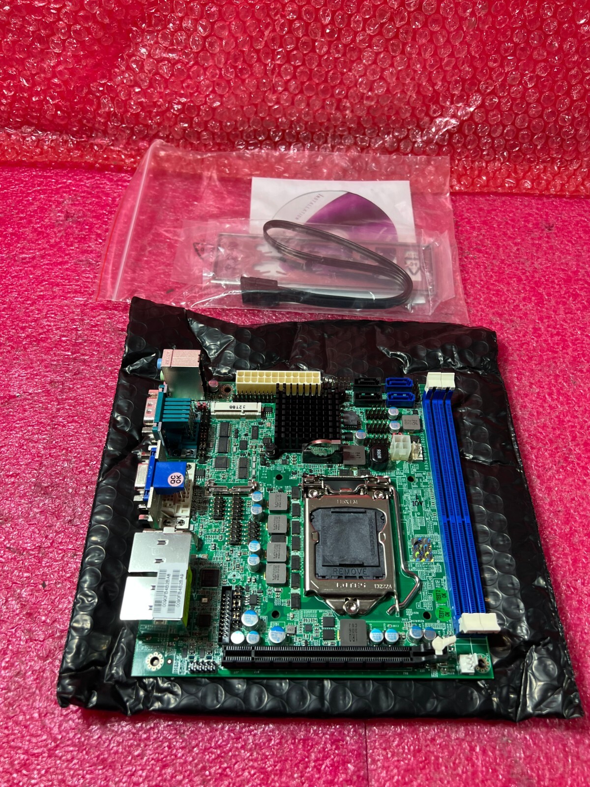Portwell Mini-ITX WADE-8013 Q77 R1.01.W0